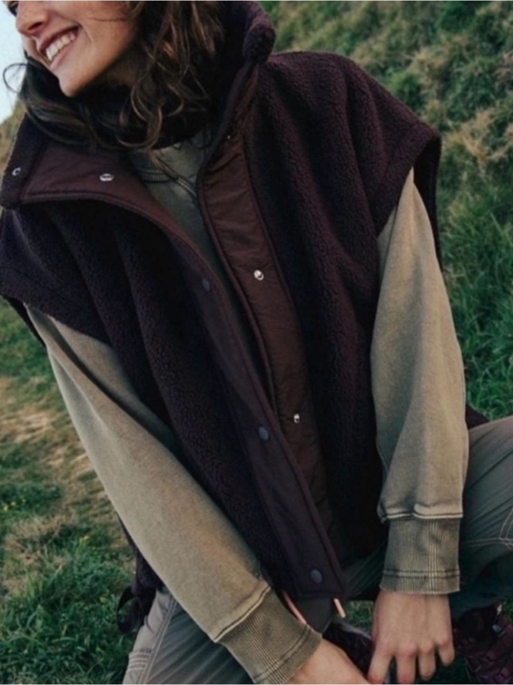 Free People-Scout it Out-Dark Brown Oversized Boxy Fleece Vest-XS - Picture 3 of 9